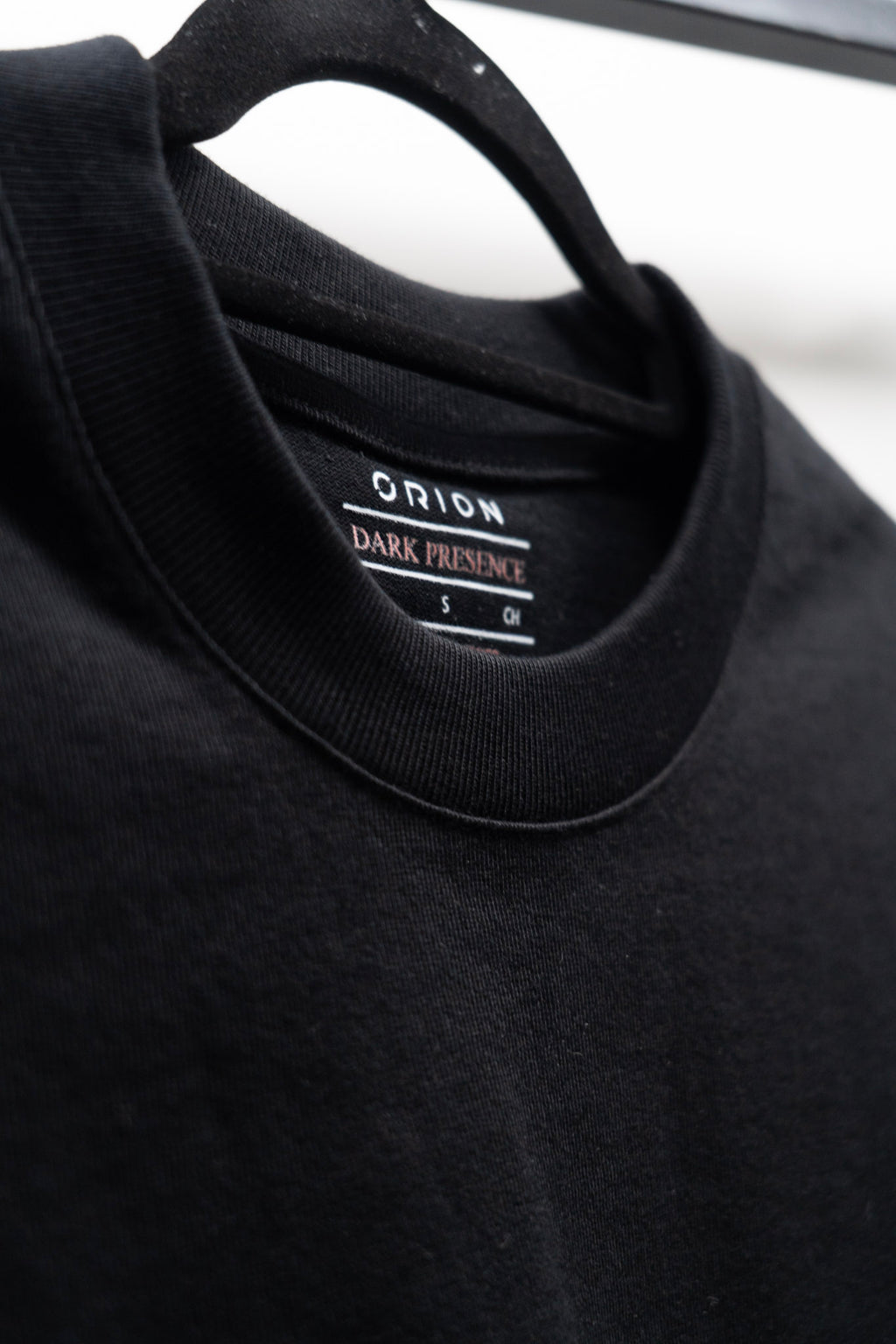 PLAYERA PREMIUM DARK PRESENCE