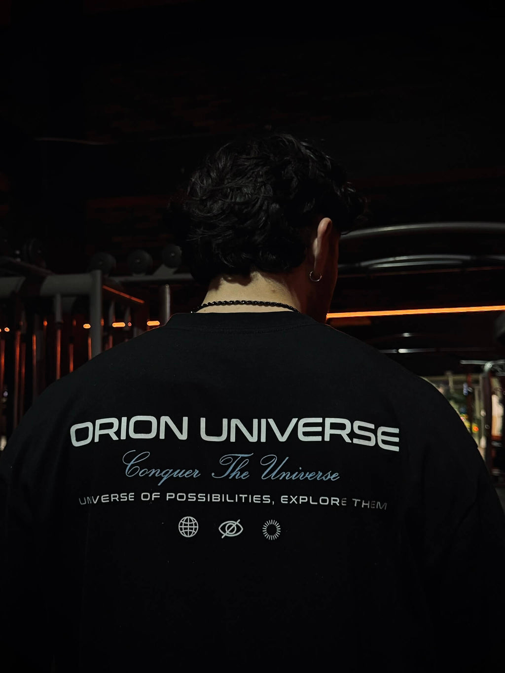 OVERSIZED GRAPHIC SERIES